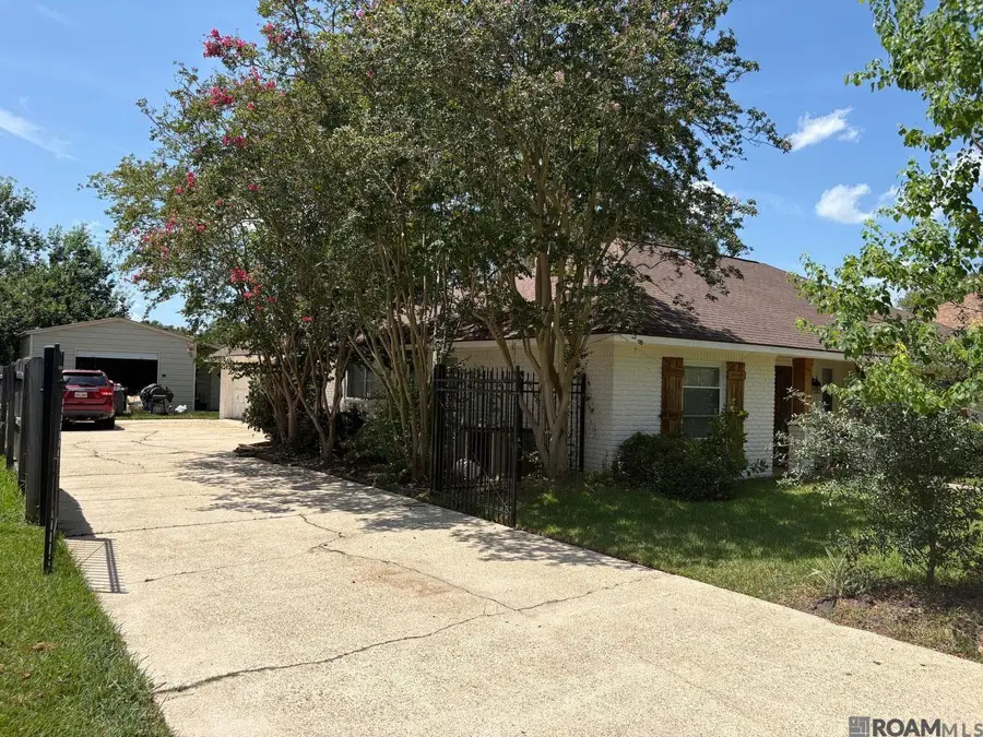 2316 Laurelwood Dr, Baton Rouge, LA 70816 - #2