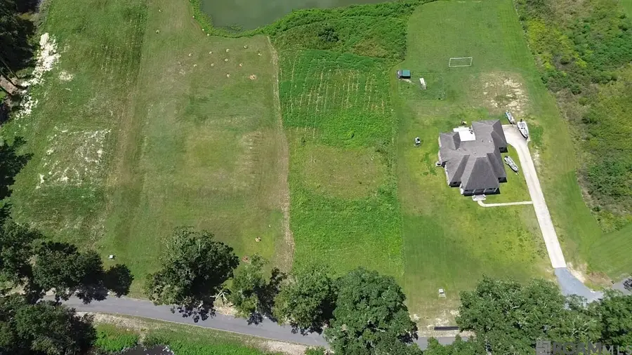 8573 New River Rd, Saint Amant, LA 70774 - #3
