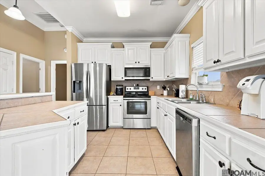 11374 Juban Parc Ave, Denham Springs, LA 70726 - #3