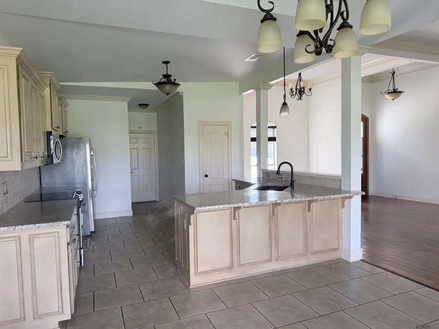 10144 Garden Oaks Ave, Denham Springs, LA 70706 - #3