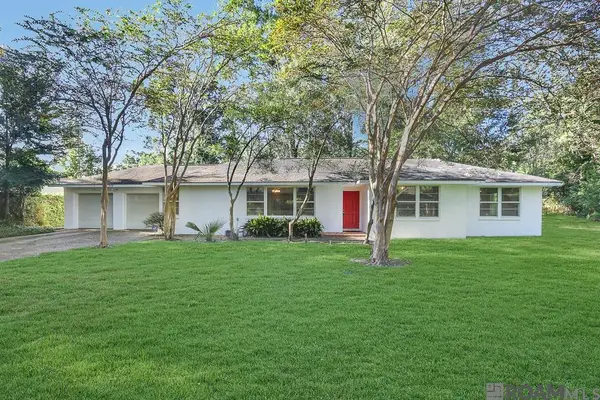 9170 Redbud St, Baton Rouge, LA 70815
