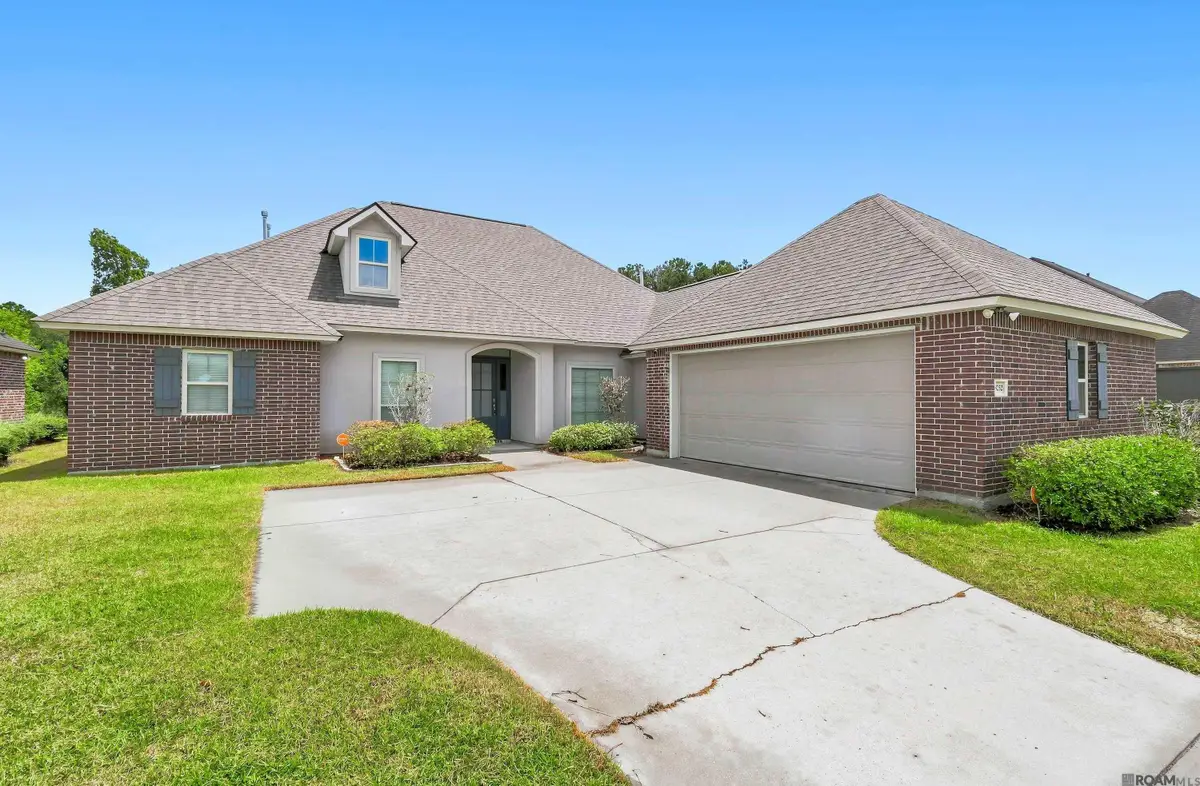 18252 River Landing Dr, Prairieville, LA 70769 - #1