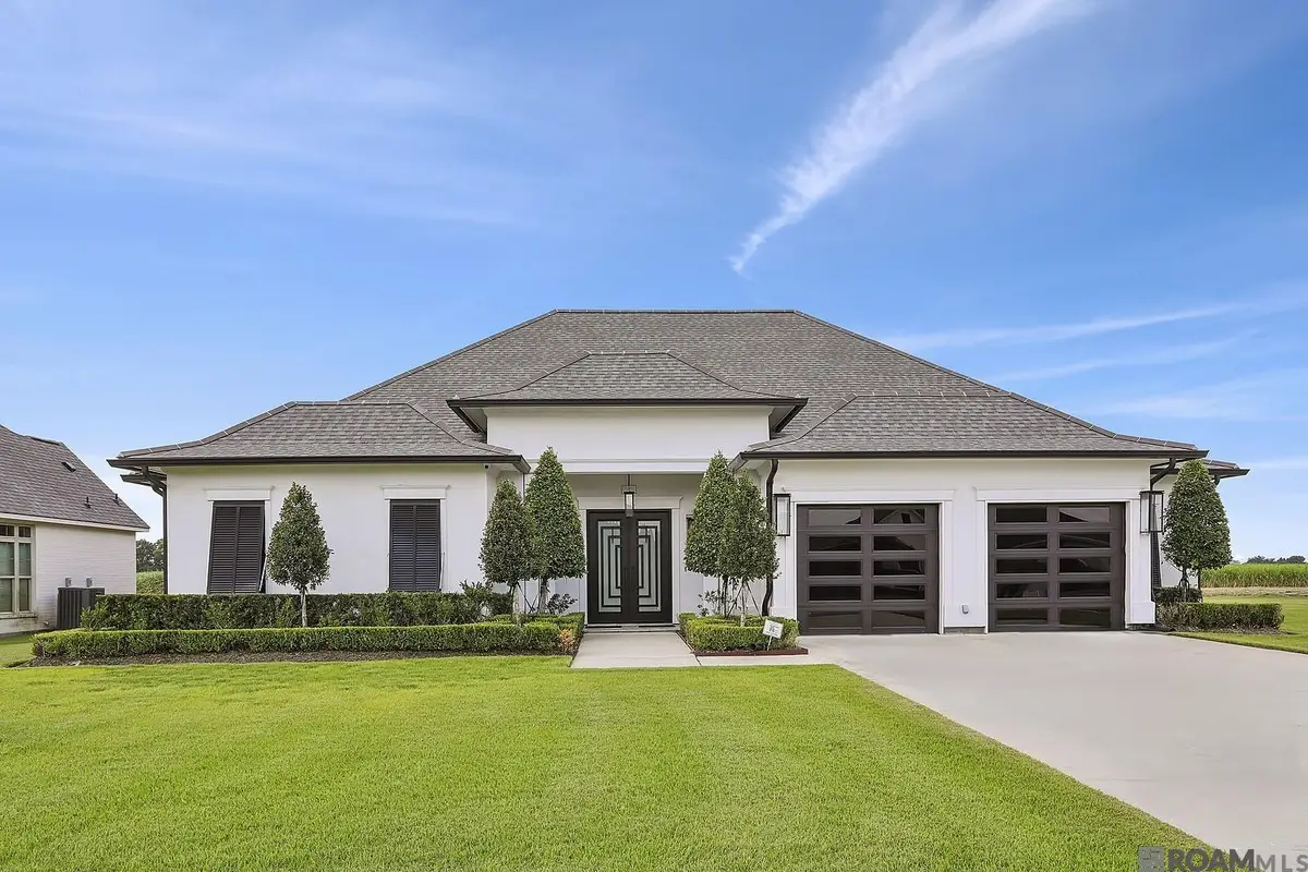 2073 Silverstone Ave, Port Allen, LA 70767 - #1