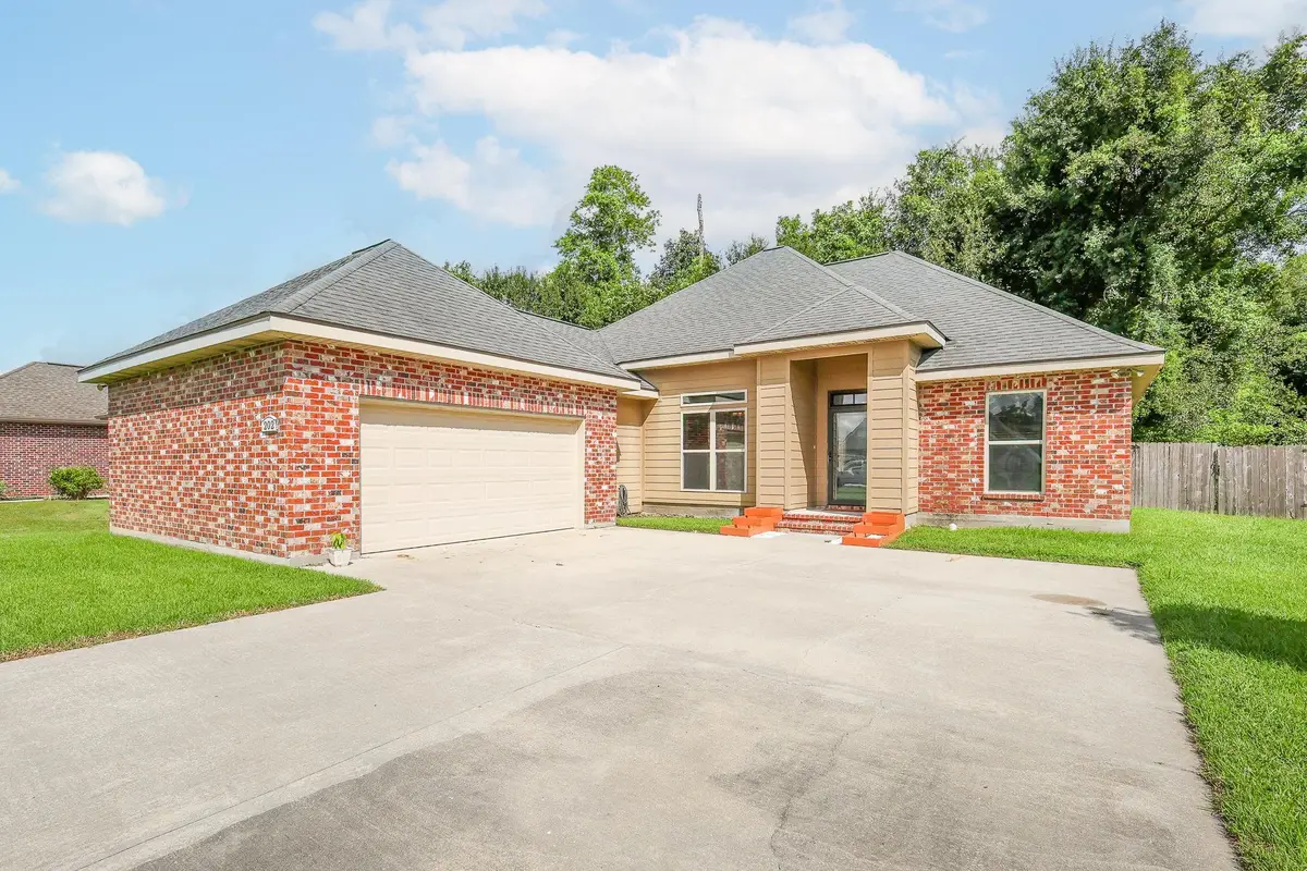 202 Turner St, Schriever, LA 70395 - #1