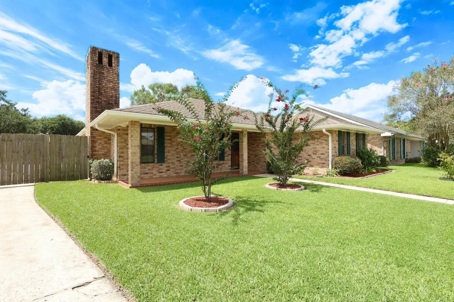 119 Victoria Dr, Houma, LA 70360 - #2