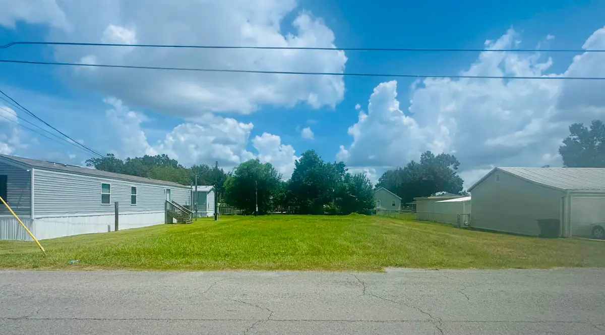 2305 St Bernard St, Thibodaux, LA 70301 - #1