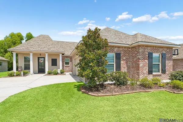 860 Lakehaven Dr, Gonzales, LA 70737