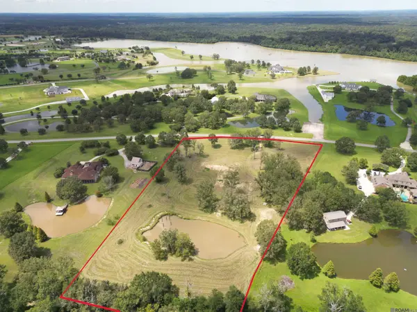22222 Rabbit Run Dr, Baton Rouge, LA 70817