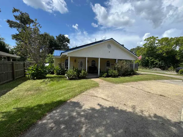 713 Highland Dr, Houma, LA 70364