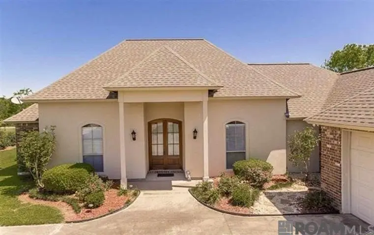 22534 Fairway View Dr, Zachary, LA 70791 - #1