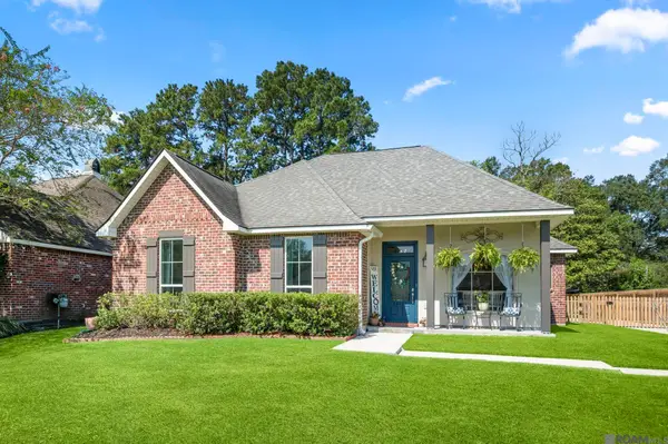 28025 Foxfire Ave, Walker, LA 70785