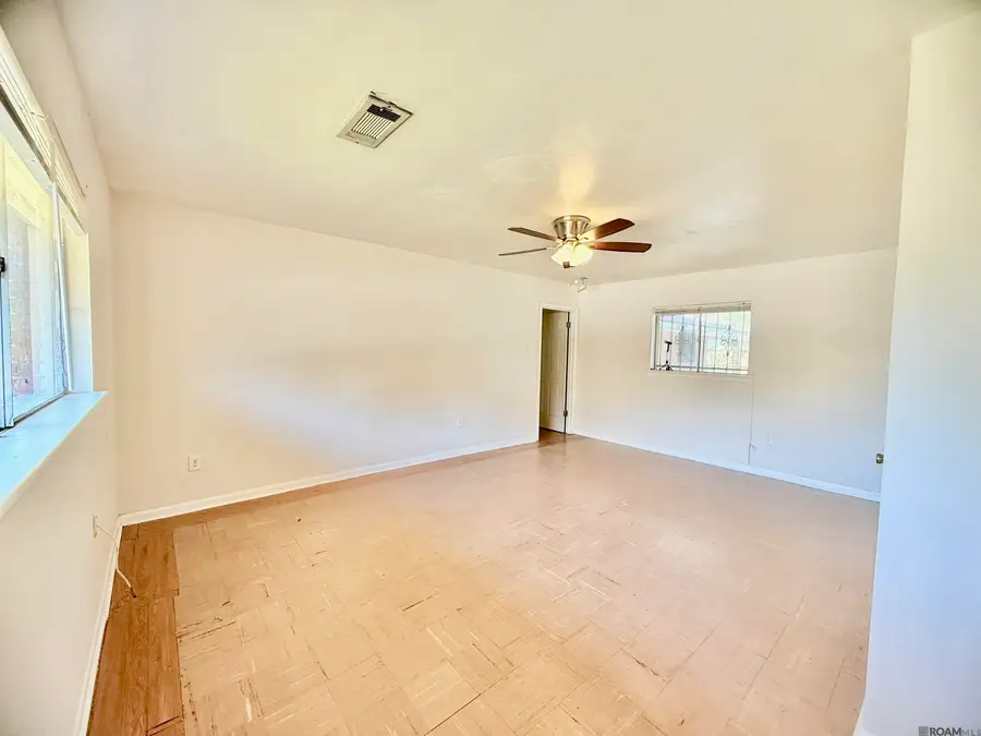 2540 Vermont St, Baton Rouge, LA 70802 - #2
