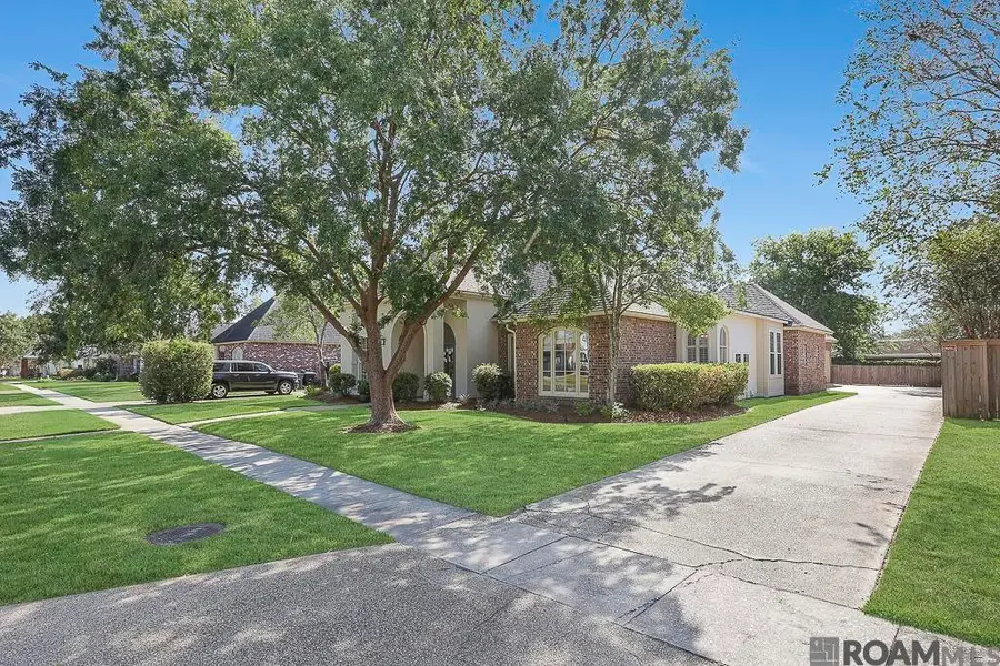 1624 Plantation Oaks Dr, Oak Hills Place, LA 70810 - #3