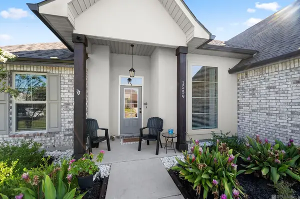 1559 Rangeland Ave, Zachary, LA 70791