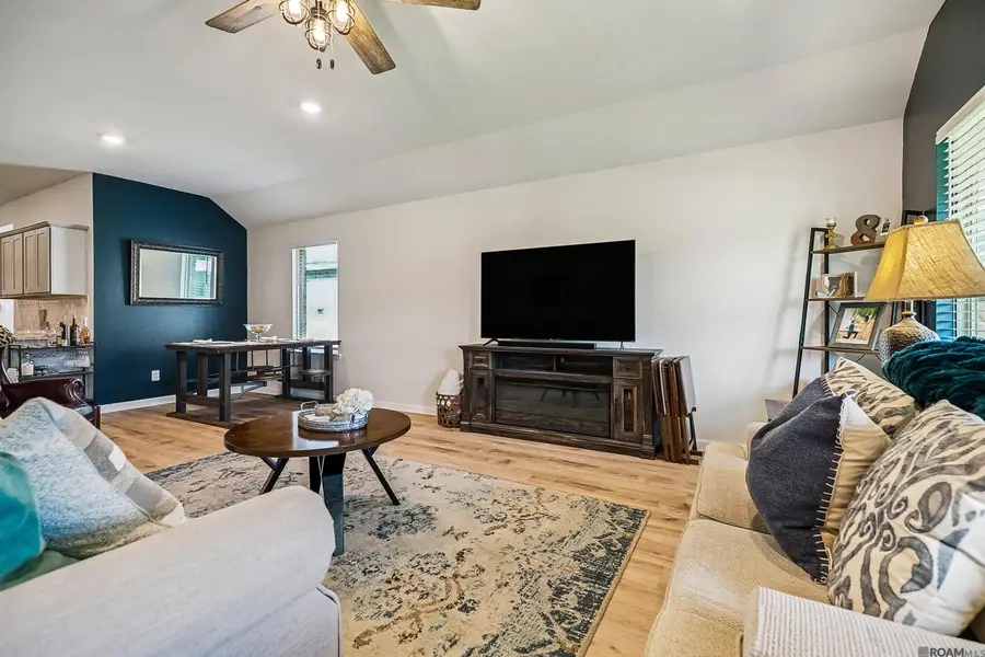 8368 Rosemary Ave, Denham Springs, LA 70726 - #3