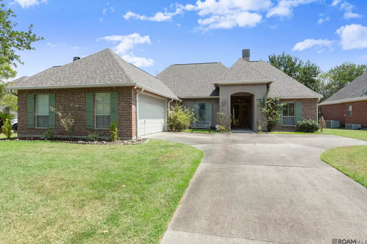 13304 Old Dutchtown Ave, Gonzales, LA 70737 - #1