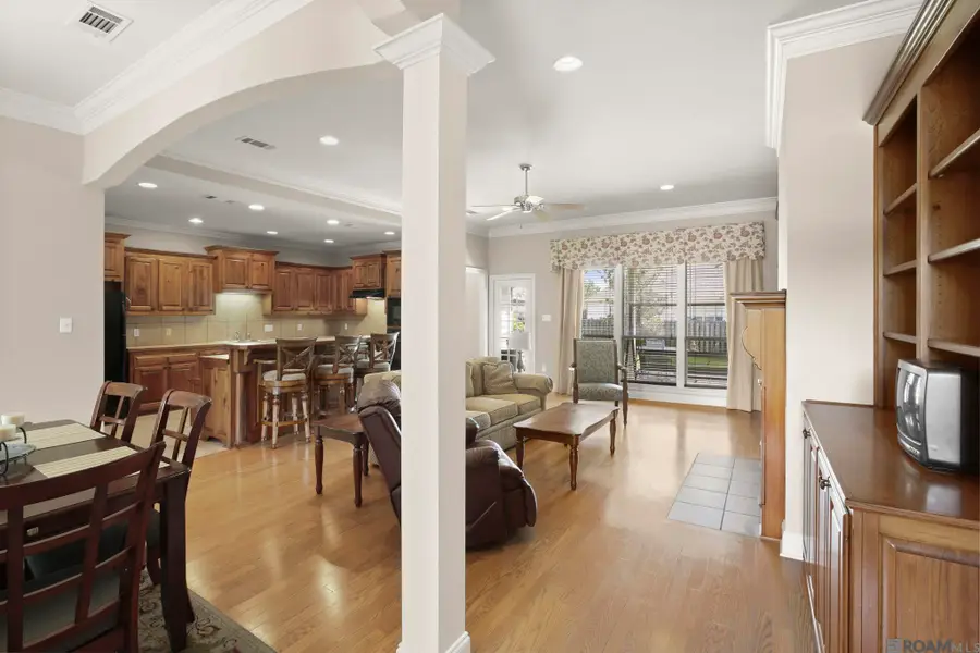 13304 Old Dutchtown Ave, Gonzales, LA 70737 - #2