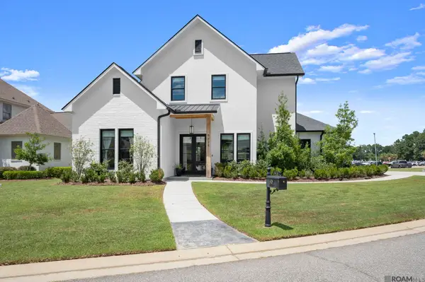 9424 St Andrews Ct, Denham Springs, LA 70726