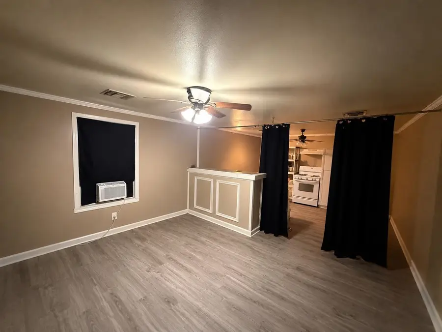 625 Hobson St, Houma, LA 70360 - #3
