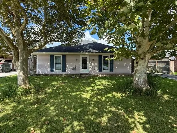 307 Sugar Ridge Drive, Houma, LA 70360
