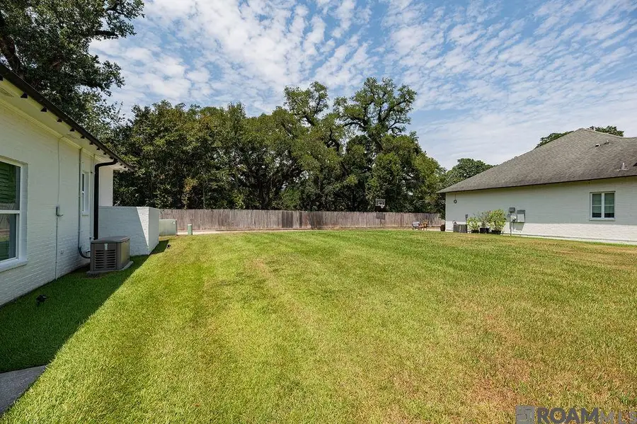 305 Casa Colina Ct, Baton Rouge, LA 70810 - #2