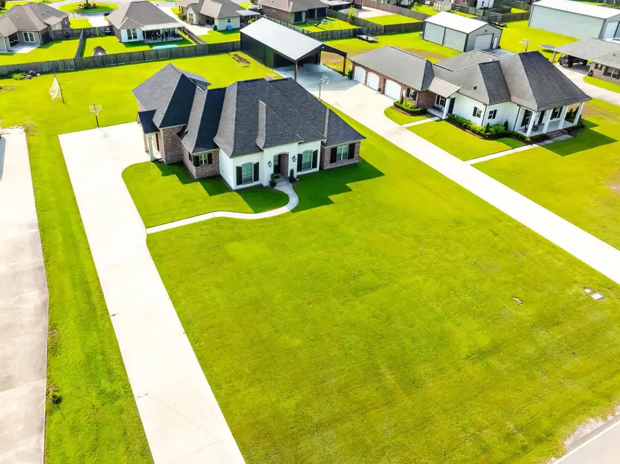512 Abby Road, Thibodaux, LA 70301 - #3