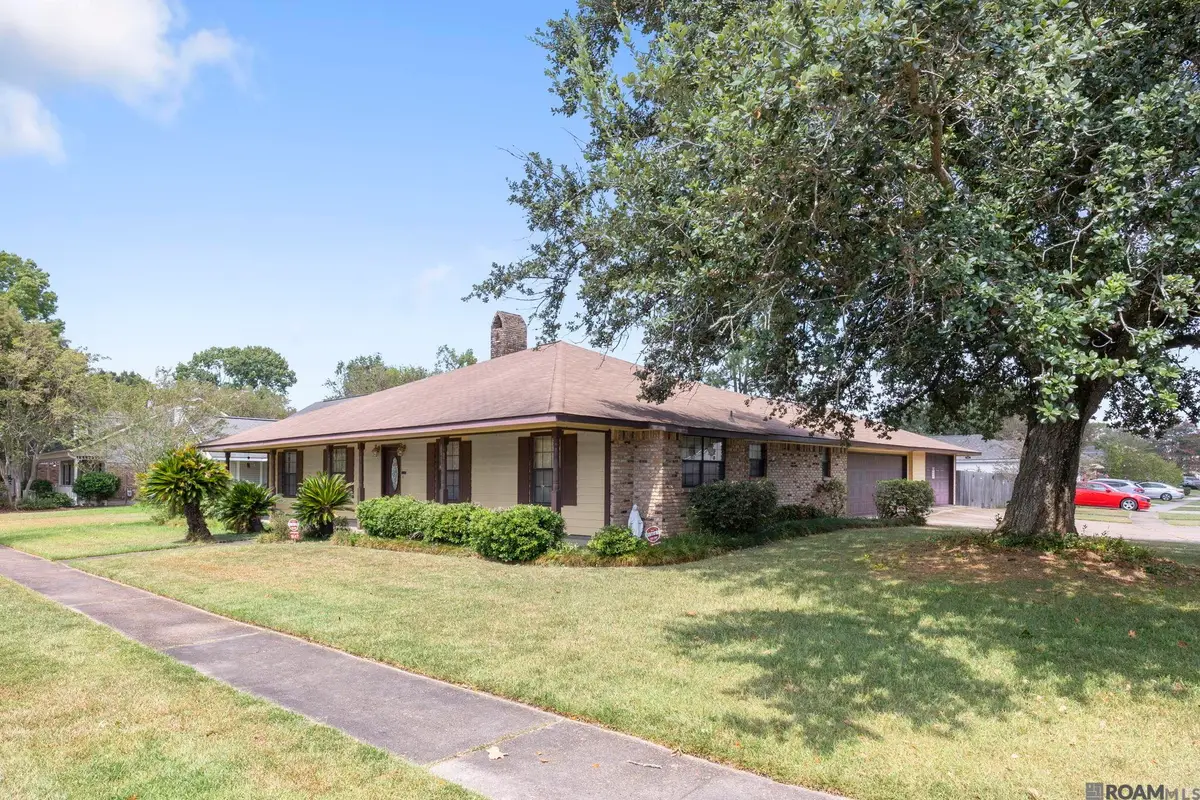 1647 Tallwood Dr, Baton Rouge, LA 70816 - #1