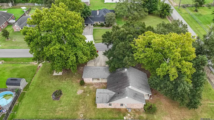 39470 Tommy Moore Rd, Gonzales, LA 70737 - #2