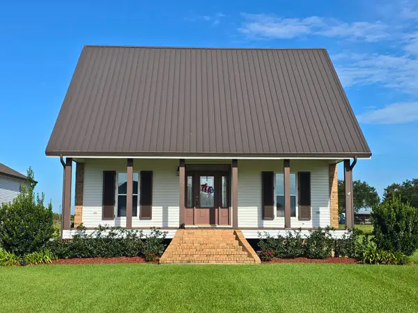 126 Luke Dr, Lockport, LA 70374