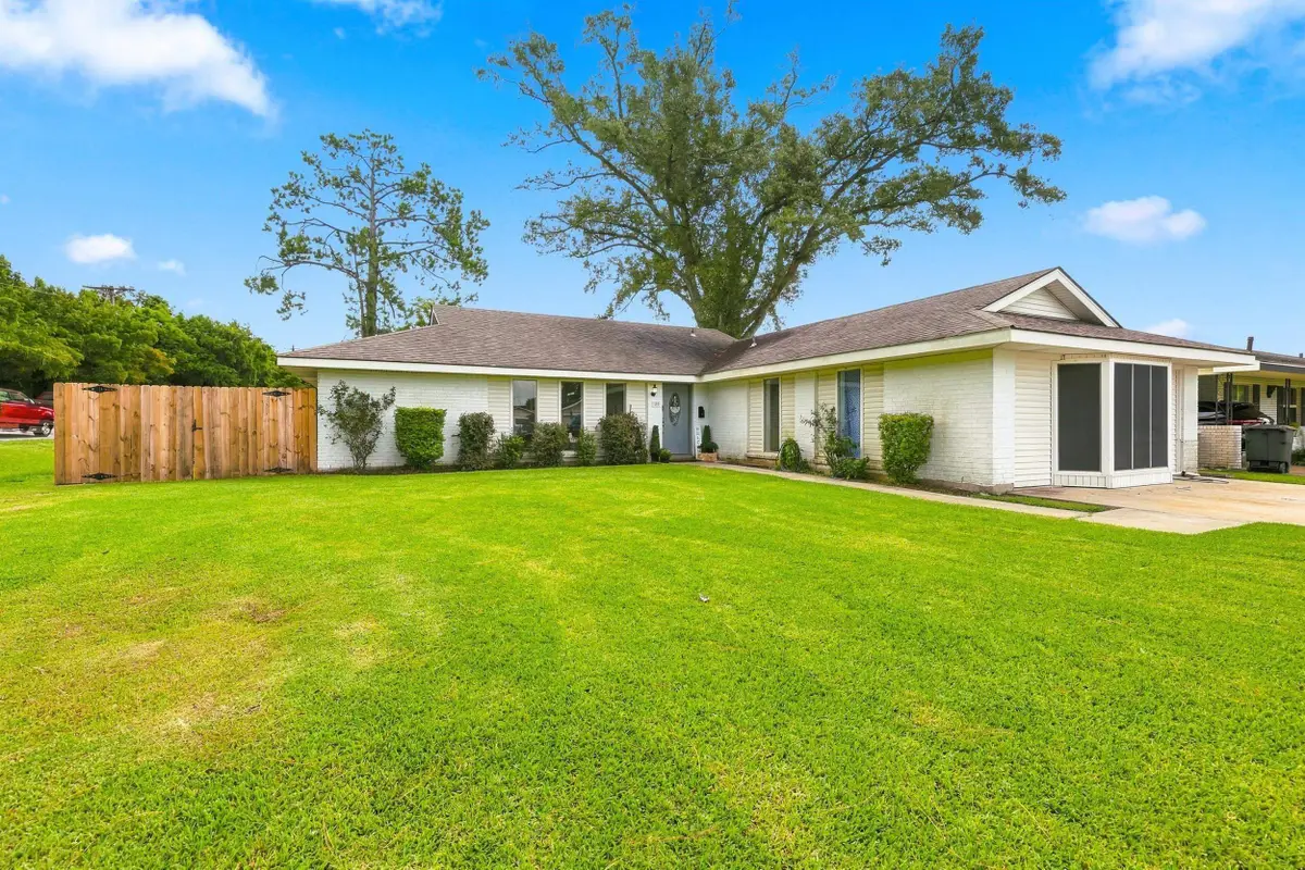 105 El Paso, Houma, LA 70360 - #1