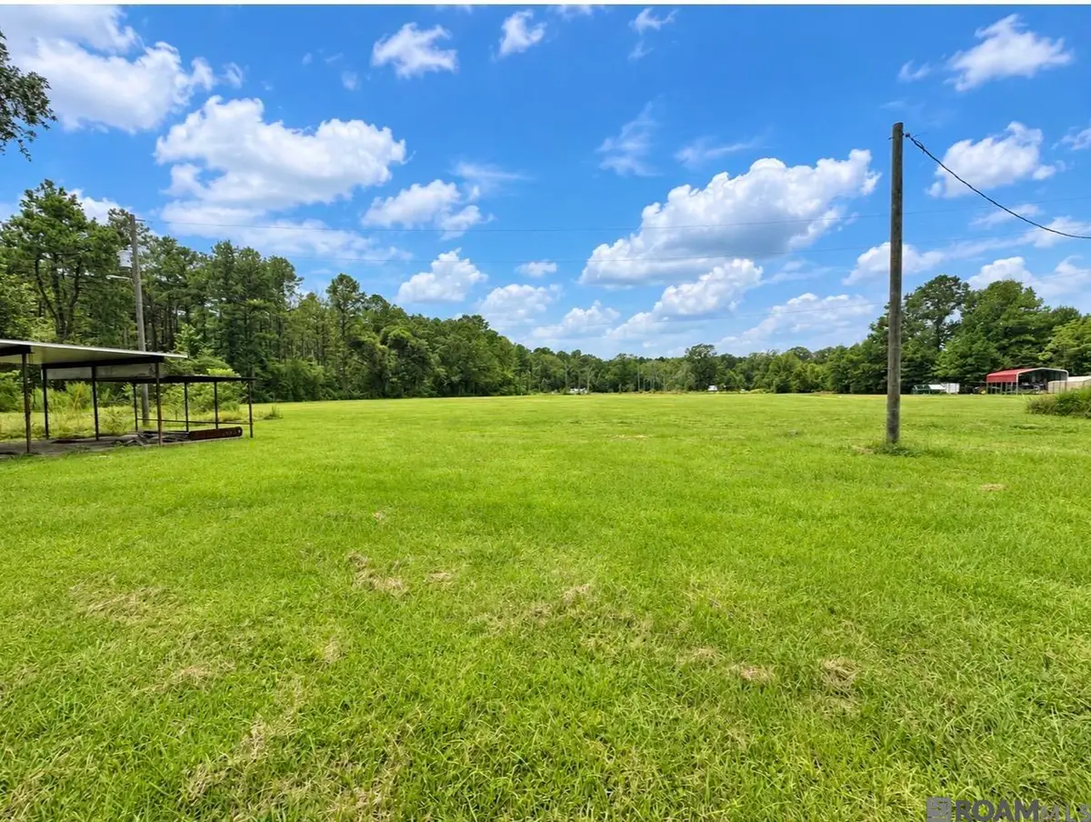 38235 N Walker Rd, Walker, LA 70785 - #1