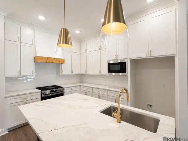 10473 Eastlake Drive, Denham Springs, LA 70726