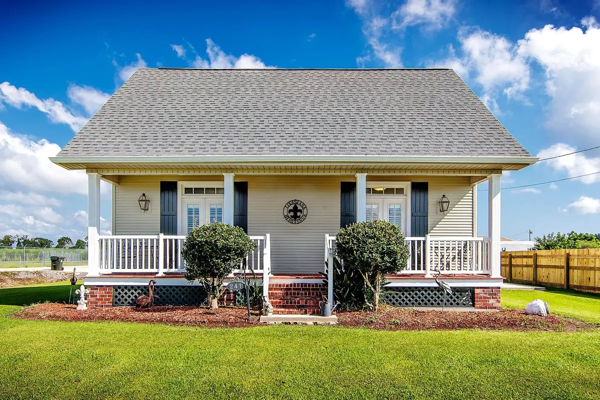 241 Horseshoe Rd, Schriever, LA 70395 - #1