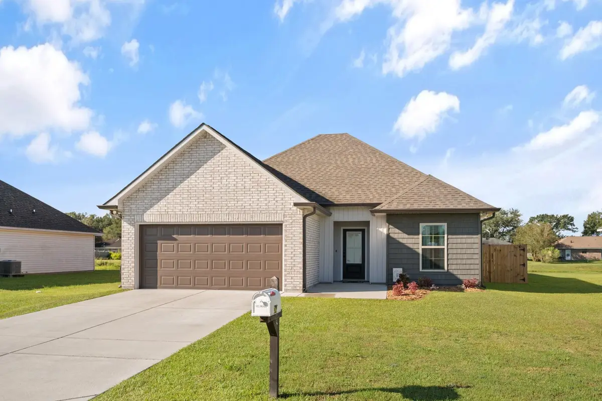 384 Colony Station, Thibodaux, LA 70301 - #1