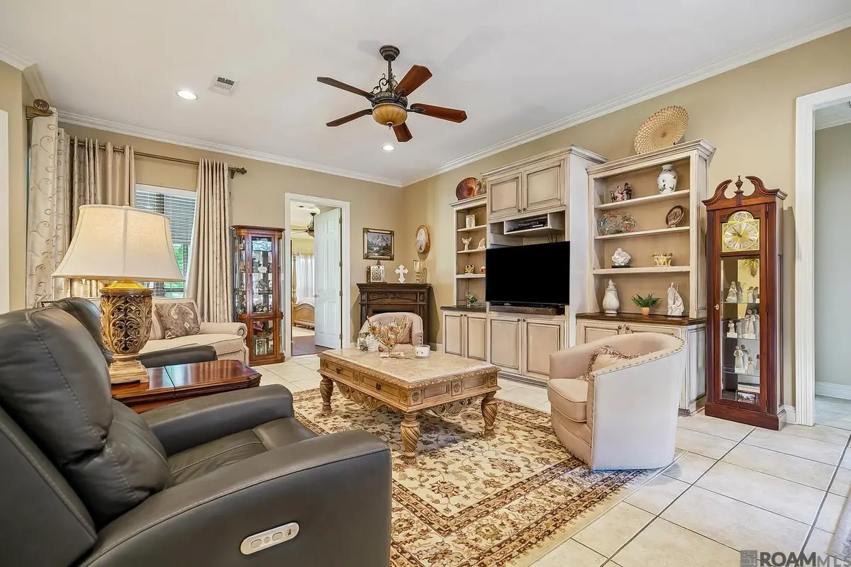 5484 Greens Ct, Gonzales, LA 70737 - #1