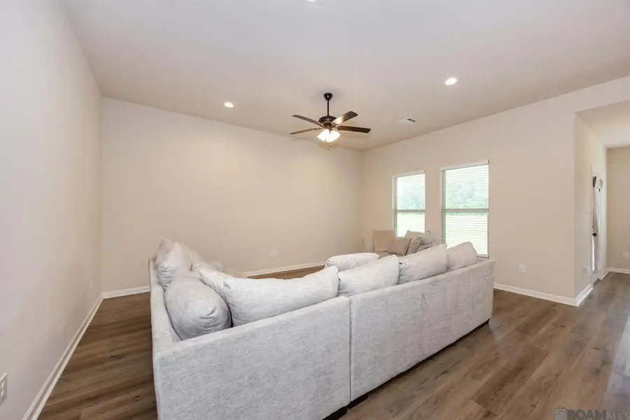 356 Bourgeois St, Brusly, LA 70719 - #3