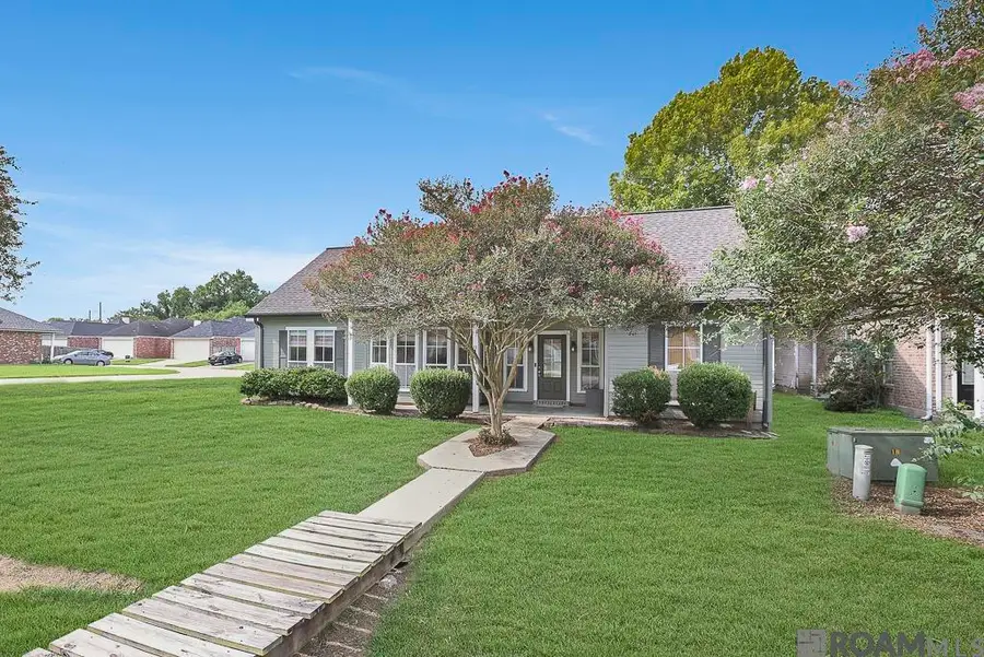 9241 Pecan Tree Dr, Baton Rouge, LA 70810 - #2