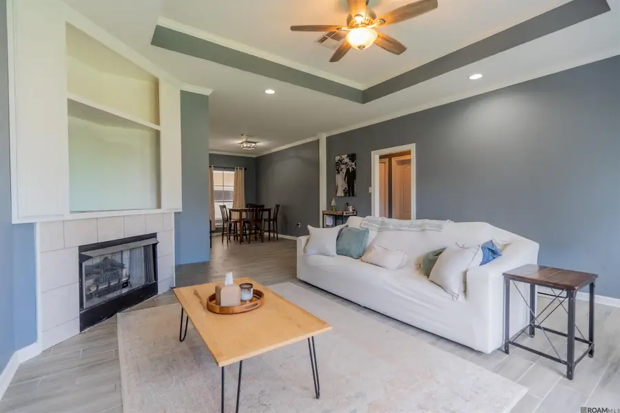 9232 Jordan Dr, Denham Springs, LA 70726 - #2