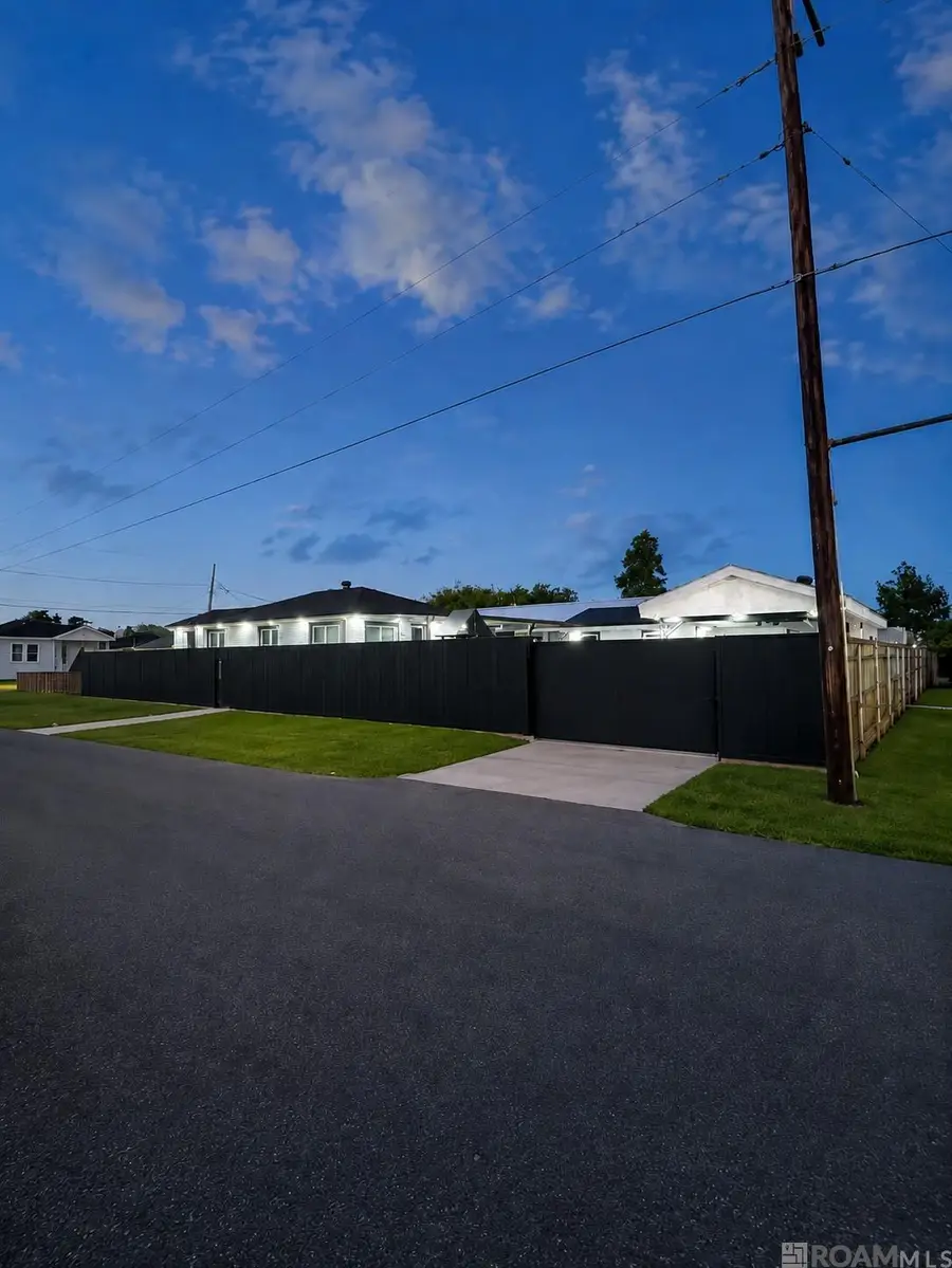 1300 Avenue B, Marrero, LA 70072 - #3