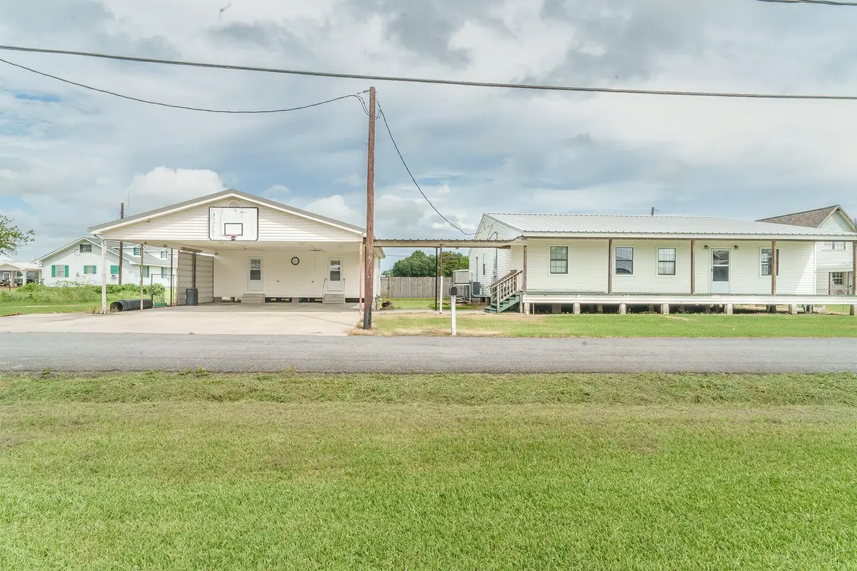 180 West 45th Street, Cut Off, LA 70345 - #1