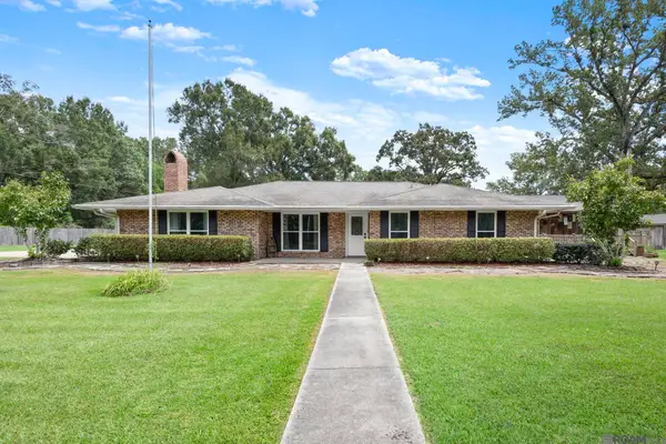 14912 Woodrow Kerr Ln, Zachary, LA 70791