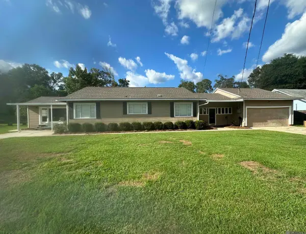239 Oak St, Denham Springs, LA 70726