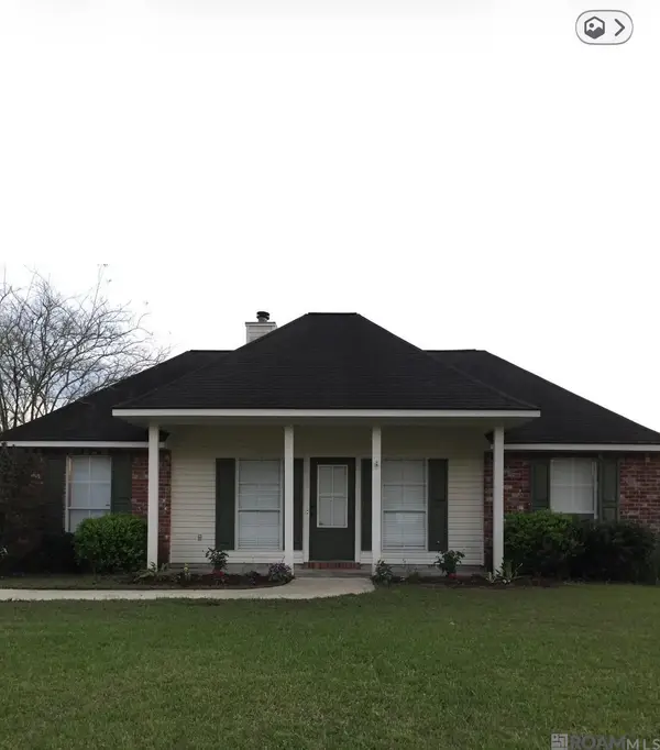 13496 Meadow Crossing, Walker, LA 70785