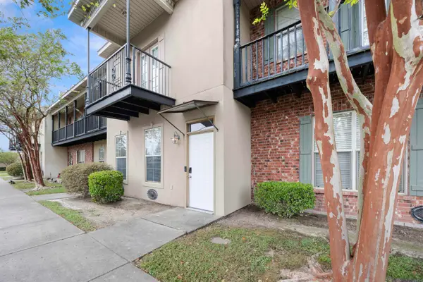 10600 Lakes Blvd #1205, Baton Rouge, LA 70810