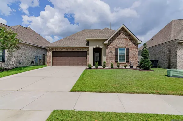 10055 Ole Millstead Ct, Baton Rouge, LA 70816