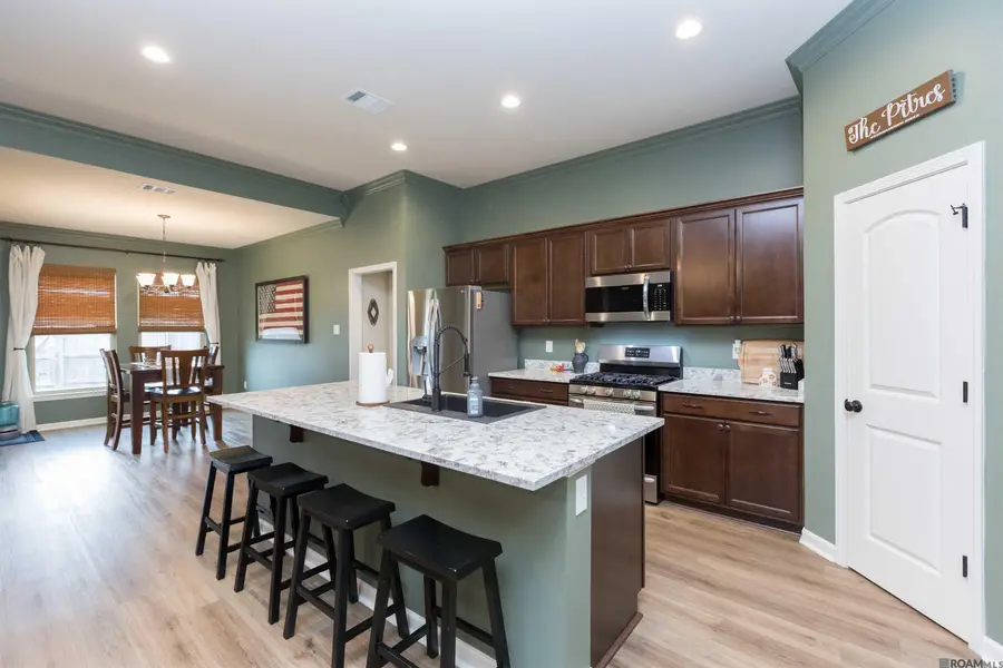 23249 Berry View Dr, Denham Springs, LA 70726 - #3