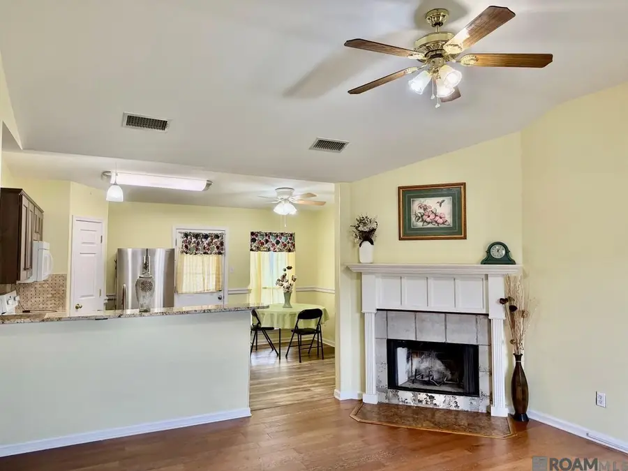 13519 Chase St, Gonzales, LA 70737 - #2