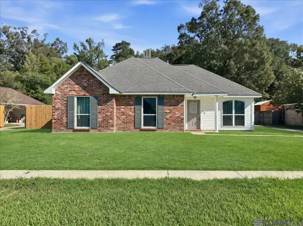 8077 Carlton Roberts Blvd, Denham Springs, LA 70726