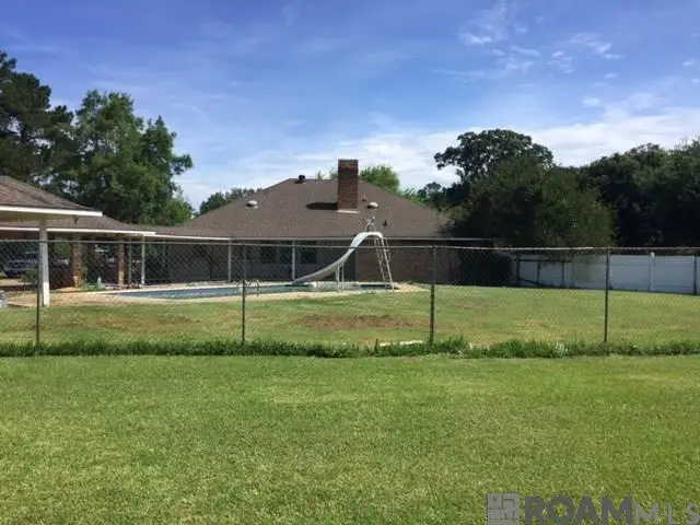 7570 Latimer Dr, Denham Springs, LA 70726 - #2