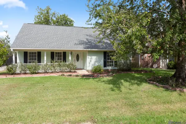 18552 Red Oak Dr, Prairieville, LA 70769